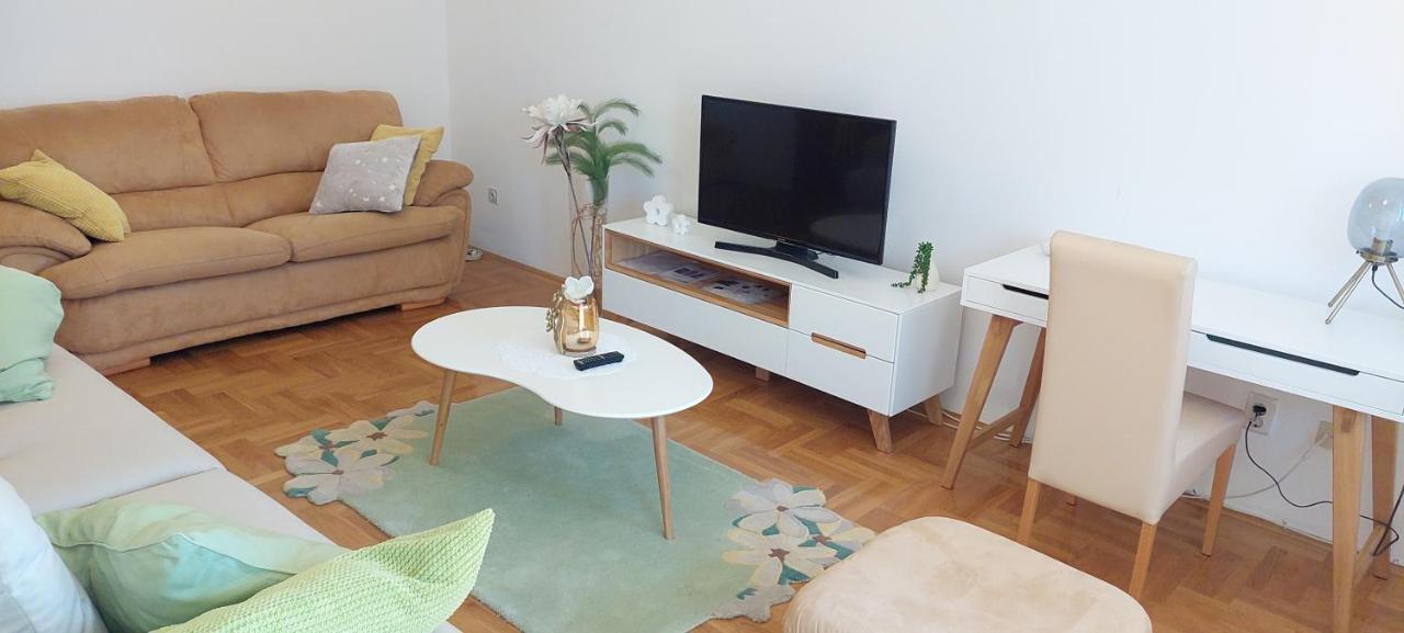 Apartment Meli Βαράζντιν Εξωτερικό φωτογραφία