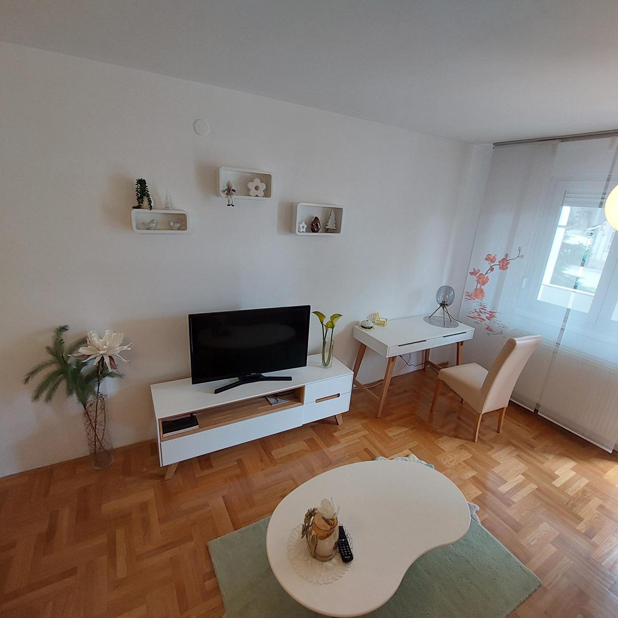 Apartment Meli Βαράζντιν Εξωτερικό φωτογραφία